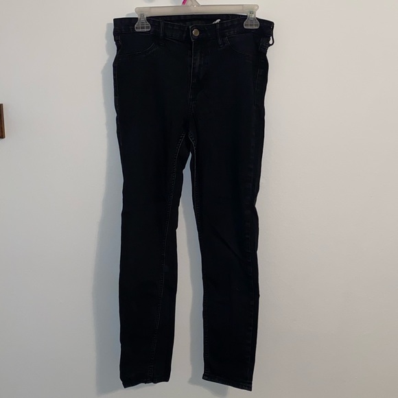 H&M Denim - Skinny Black Jeans